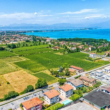 Wolf House - Sirmione Holiday Kültér fotó